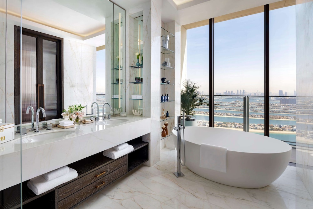 Panoramic Penthouse