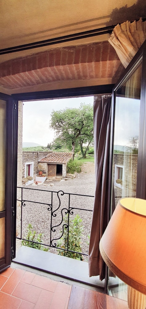 Comfort Room, Garden View, Ground Floor photo 3