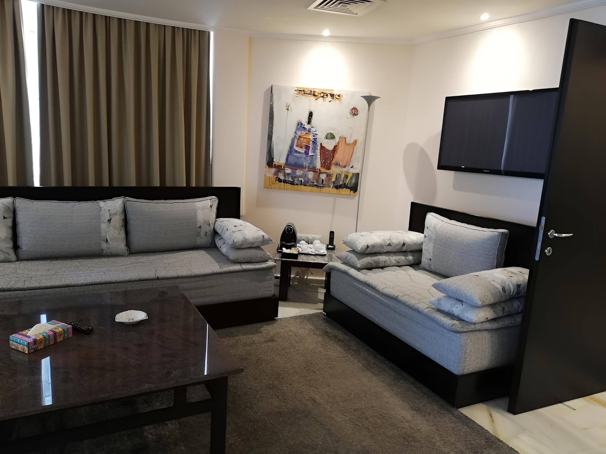 Single Room photo 3