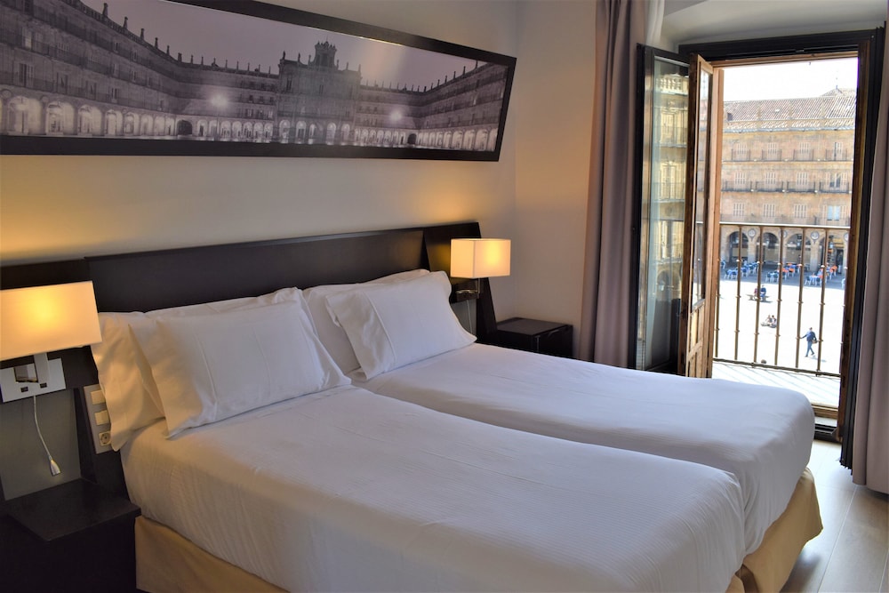 Classic Twin Room (Exterior View) - Photo 2
