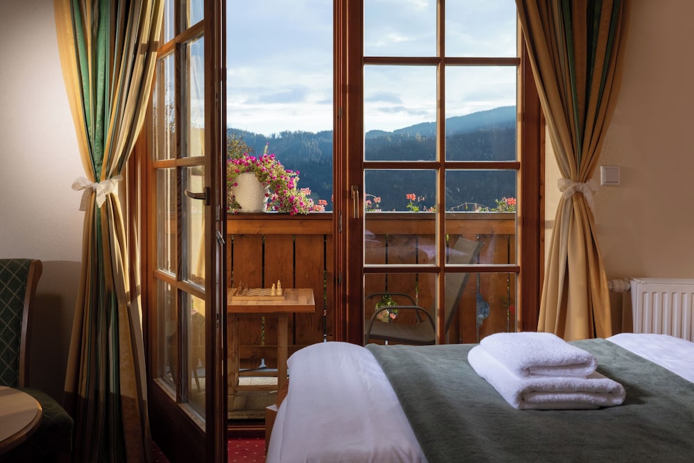 Classic Double Room, Mountain View