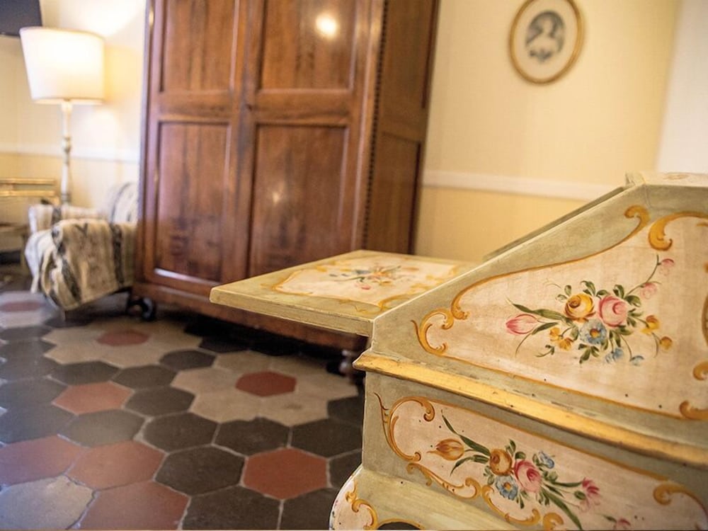 Double or Twin Room with Extra Bed and City View (Veneziana) photo 2