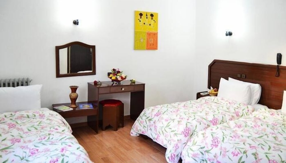 Triple Room, 3 Twin Beds photo 3
