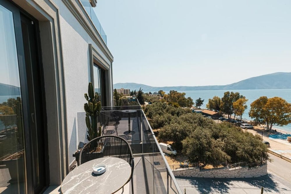 Superior Twin Room, Sea View photo 2