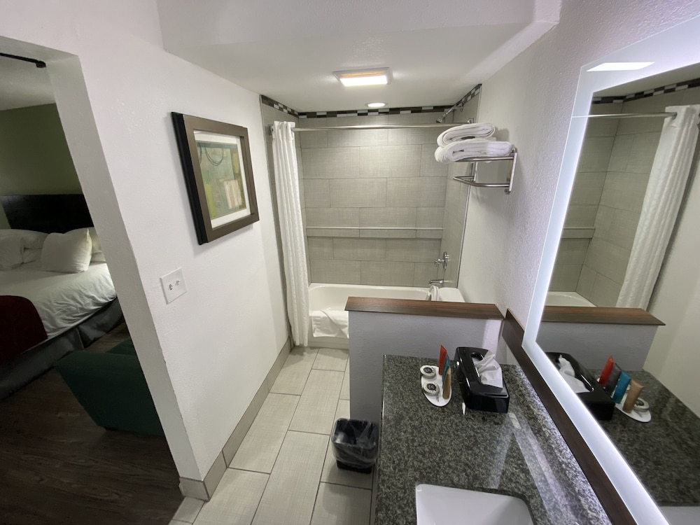 Standard Single Room - Photo 14