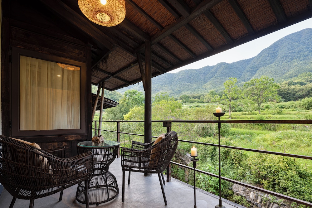 Exclusive Double Room, Balcony, Mountain View photo 3