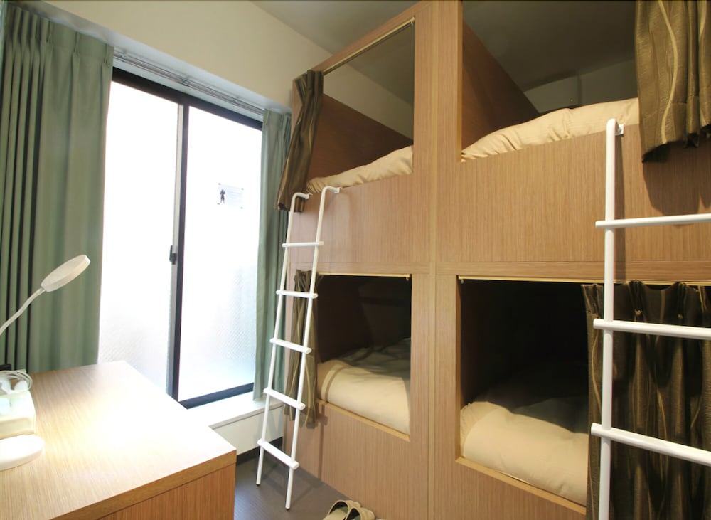 Quadruple Room, Non Smoking photo 2