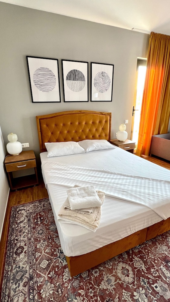 Family Double Room, 1 Bedroom photo 2