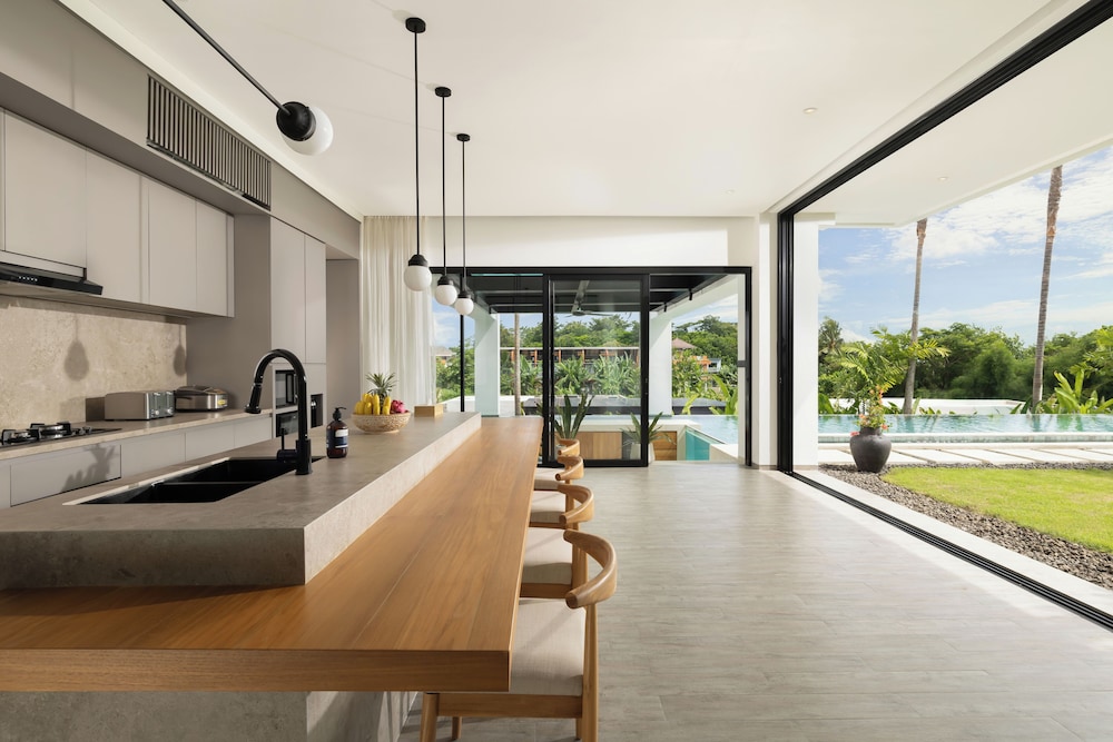 House (4 Bedrooms) photo 1