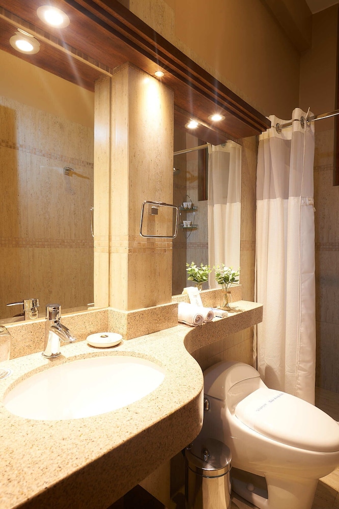 Superior Room, Ensuite, Courtyard View photo 3