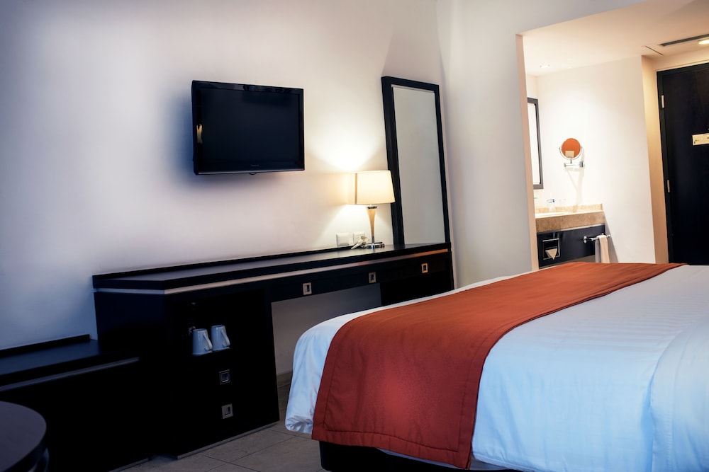 Standard Room, 1 King Bed photo 1