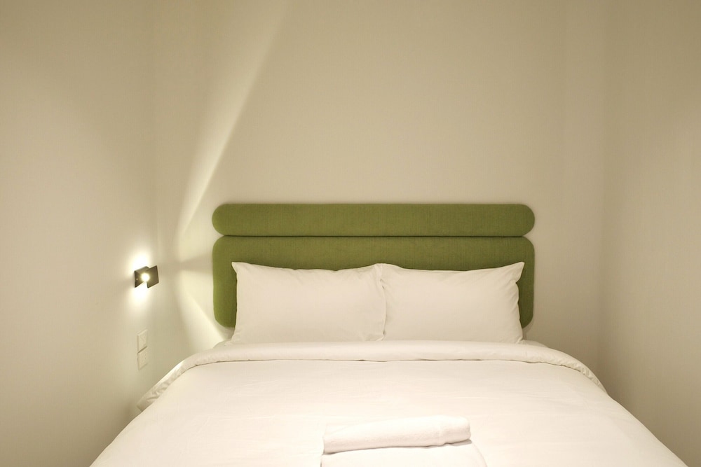 Design Suite, 2 Bedrooms, Balcony photo 3