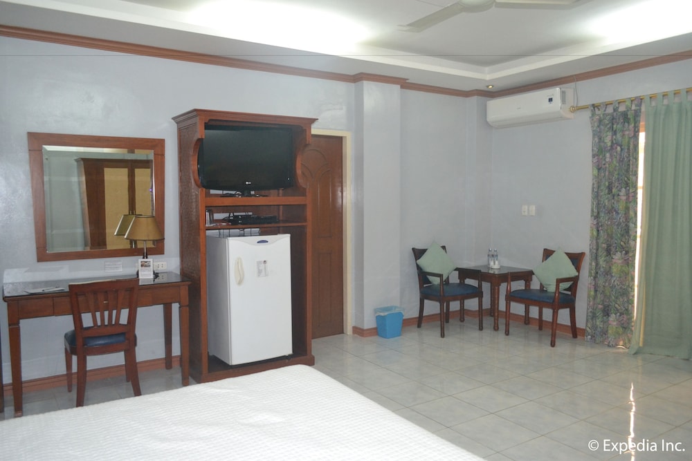 Grand Room, Smoking photo 2