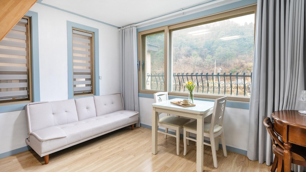 Basic Room, 1 Bedroom (Rose) - Photo 5