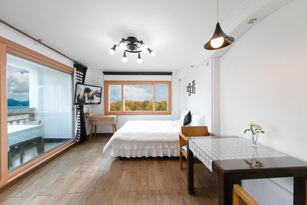 Basic Room, 1 Bedroom (Rosemary 203(Ocean View)) - Photo 12