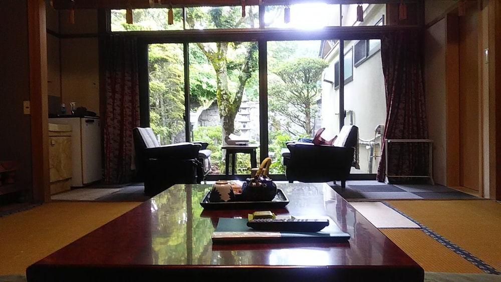 Satsuki, Japanese Style Room With Private Toilet, Up To 4 People