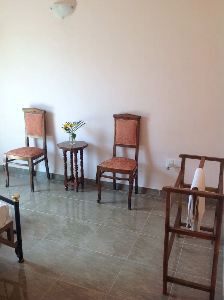Deluxe Room, 1 Bedroom, Smoking, Garden View photo 2