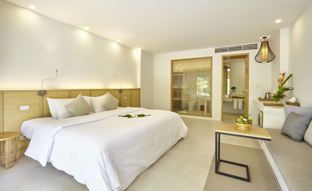 Deluxe Triple Room, Multiple Beds, Garden View - Photo 3