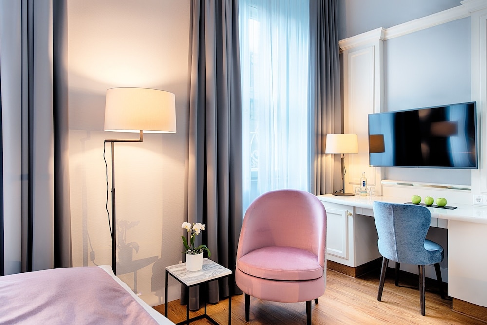 Superior Double Room (Plus) - Photo 2
