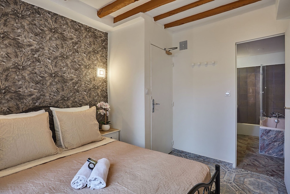 Double Room, Bathtub (Numéro 3) photo 2