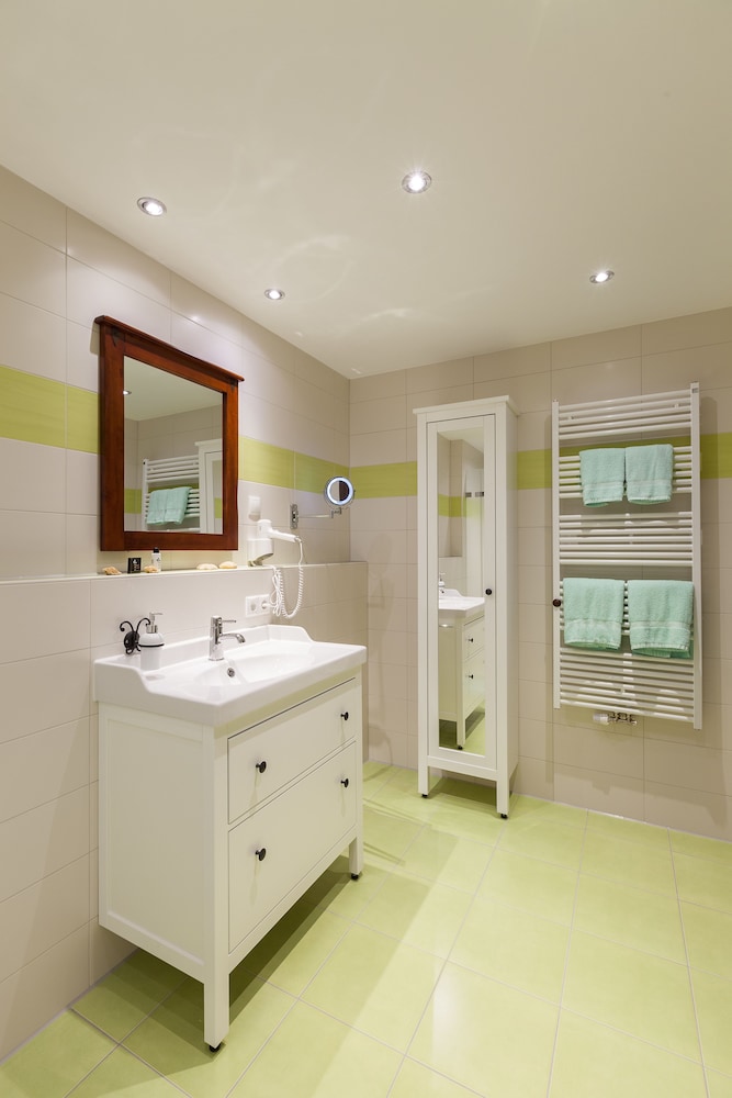 Honeymoon Suite, Balcony (Irish Whiskey Suite, Kitchen) photo 2
