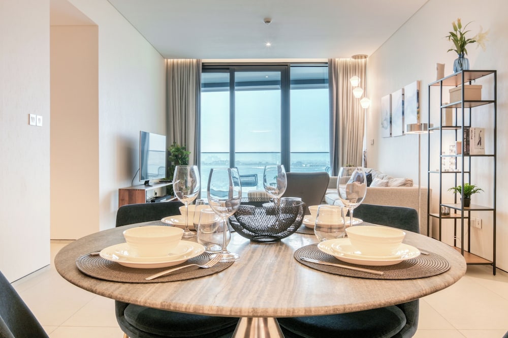 Executive Apartment, 2 Bedrooms, Beach View photo 3