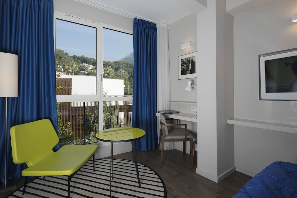 Double Room, Balcony, Garden View - Photo 2