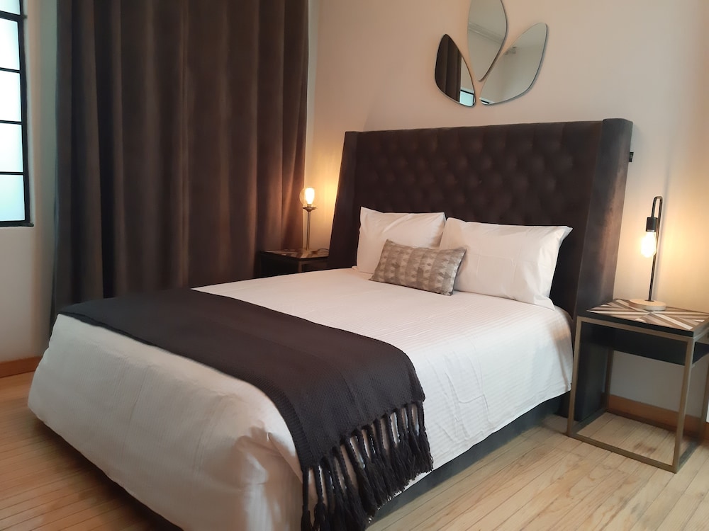 Standard Suite