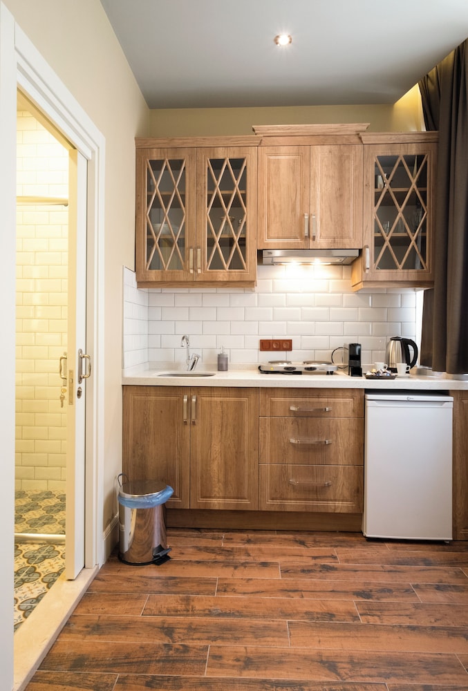 Basic Room, Non Smoking, Kitchen photo 3