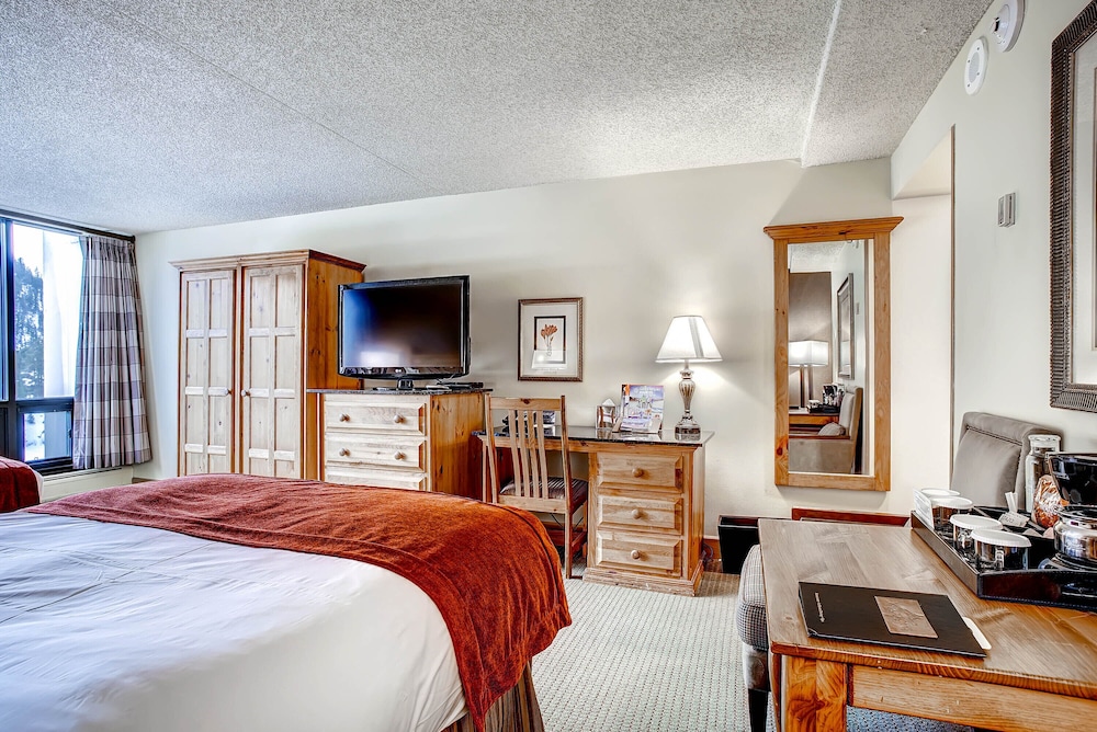 Room, 2 Queen Beds - Photo 3