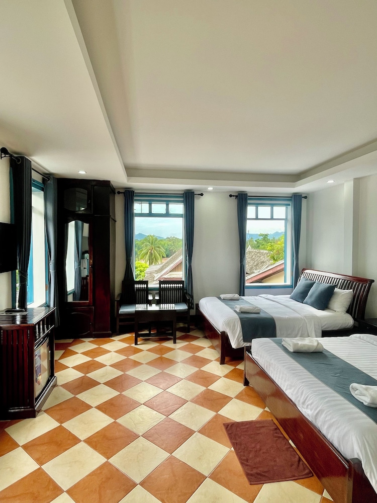 Family Quadruple Room, City View - Photo 8