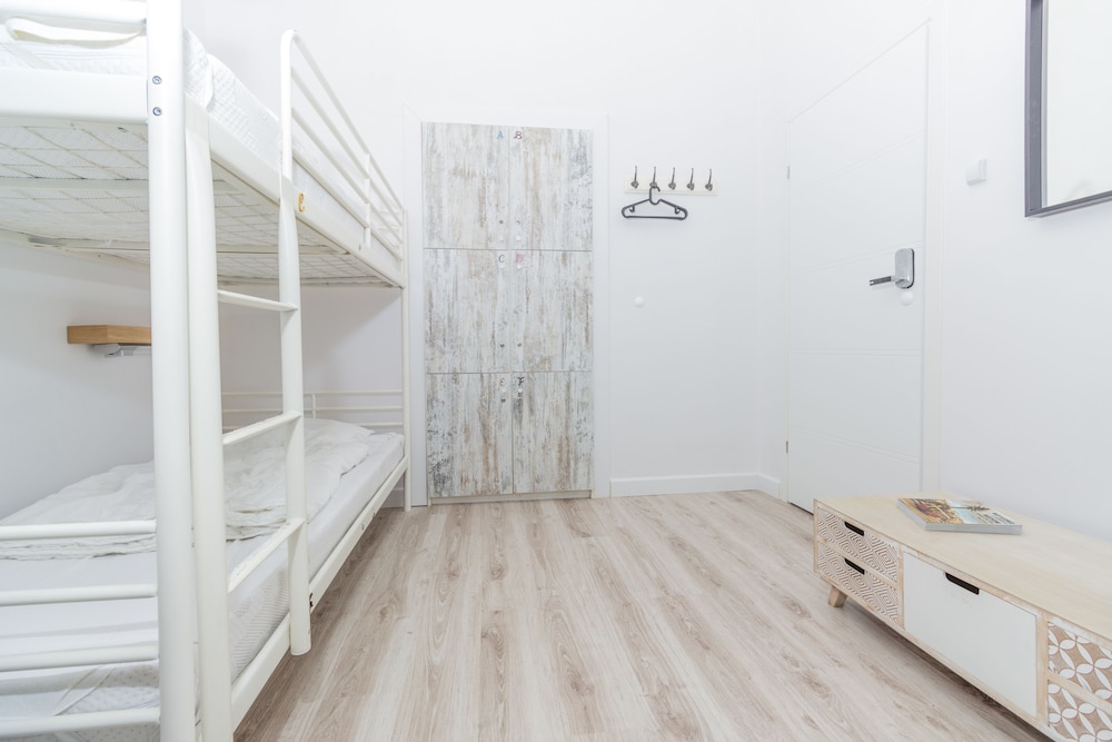 Standard Shared Dormitory, Mixed Dorm, Shared Bathroom, photo 6