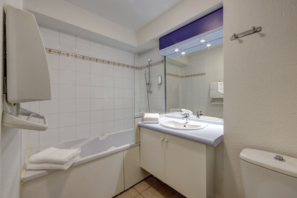 Apartment - Photo 8