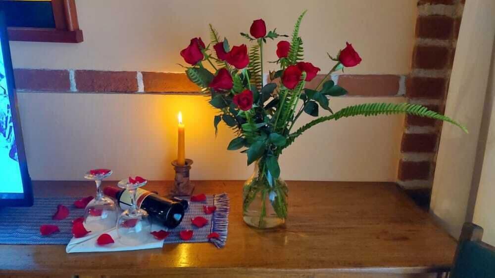 Honeymoon Suite photo 3