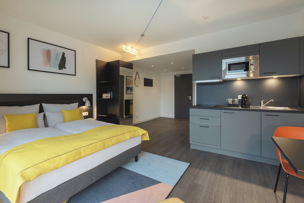 Studio Suite, 1 Queen Bed