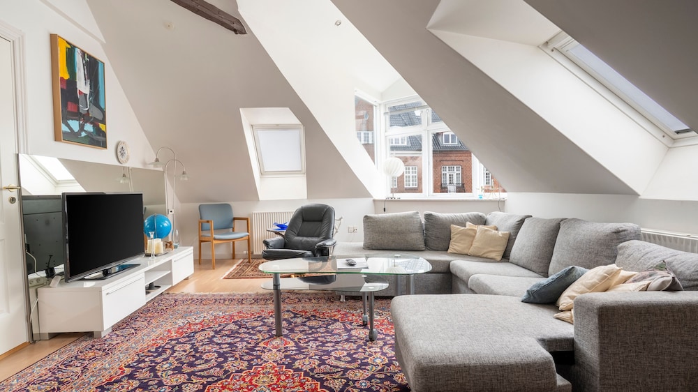 Basic Penthouse