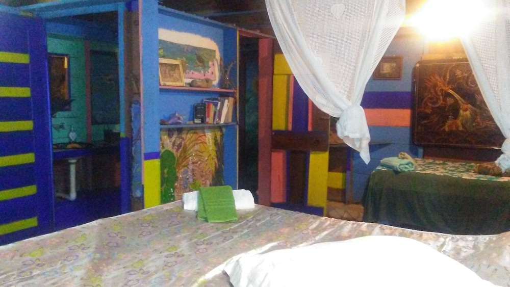 Triple Room, Multiple Beds, Garden View, Ground Floor photo 1