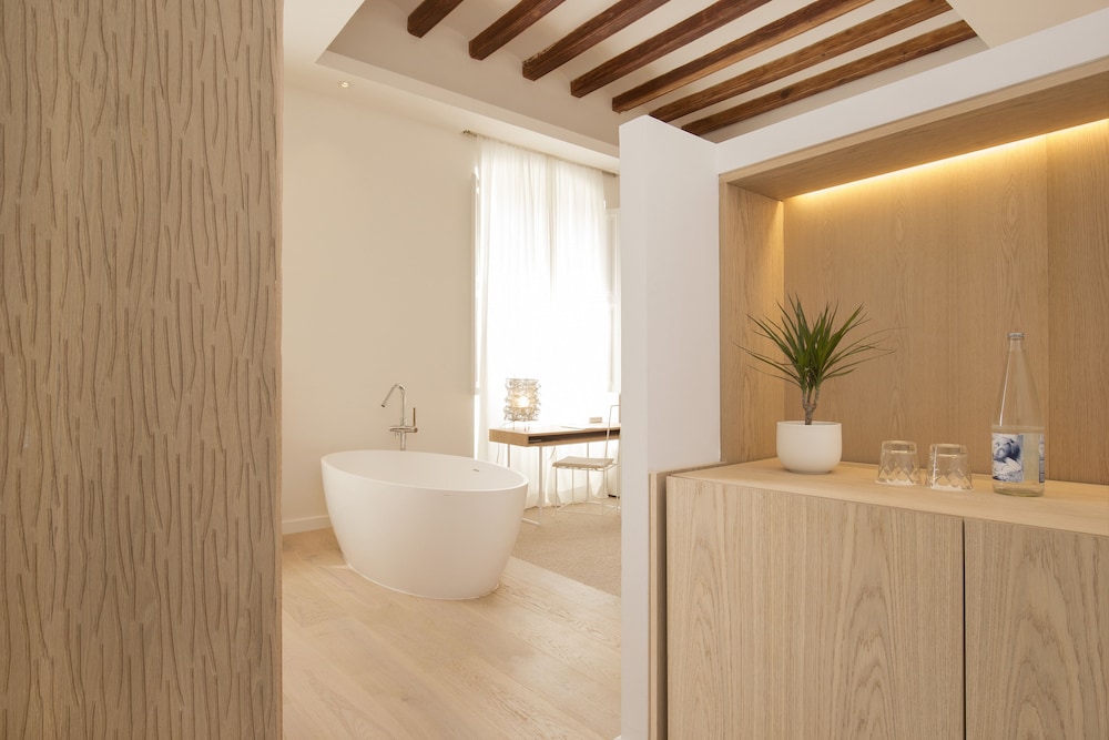 Junior Suite - Photo 7