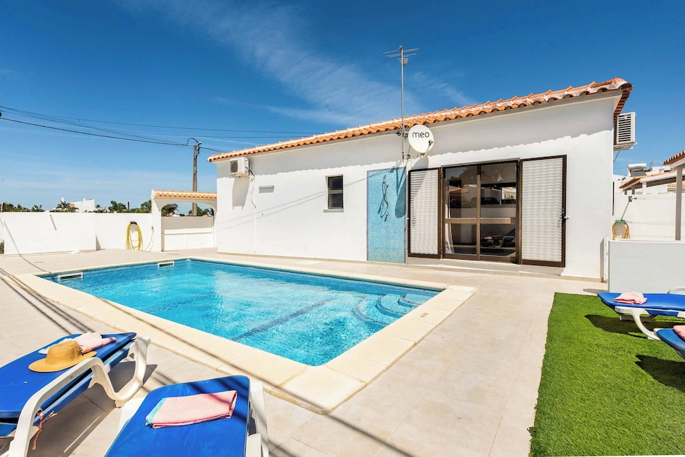 Villa (2 Bedrooms)