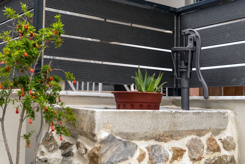 The Coastal Rock House, 사진 20