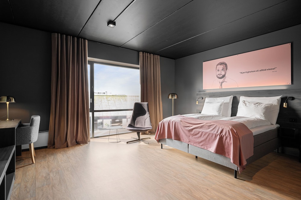 Room, 1 Queen Bed, Mobility Accessible
