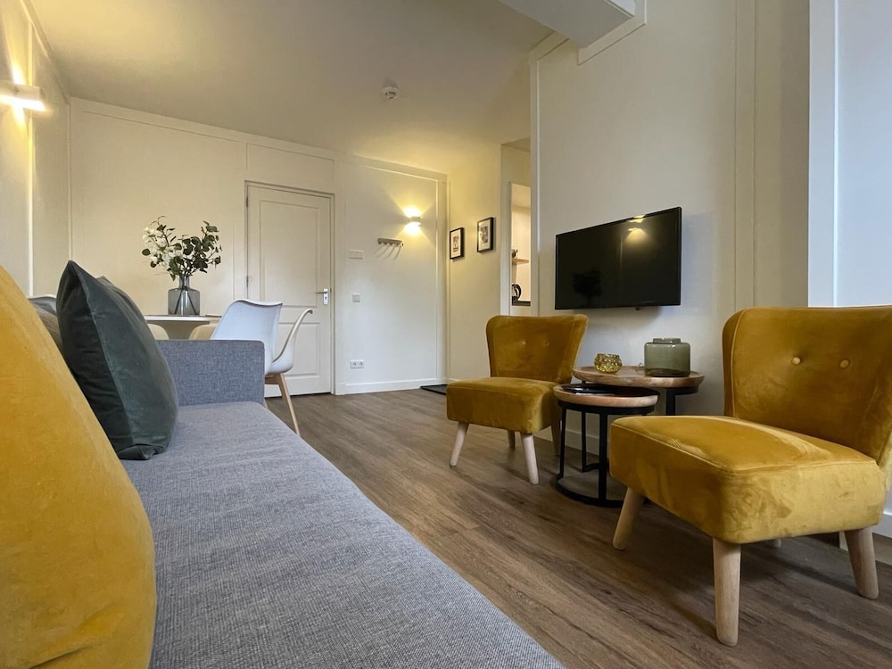 Deluxe Apartment, 2 Bedrooms, City View photo 1