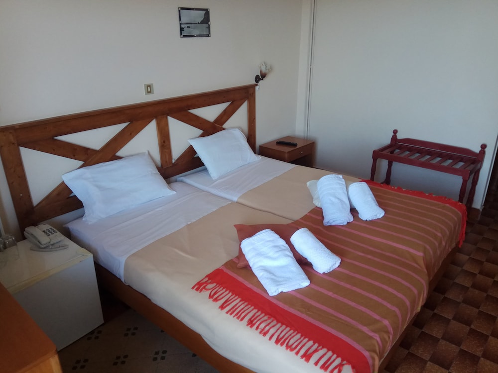 Basic Twin Room, Sea View photo 1