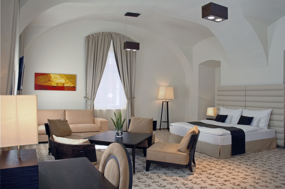 Executive Double Suite