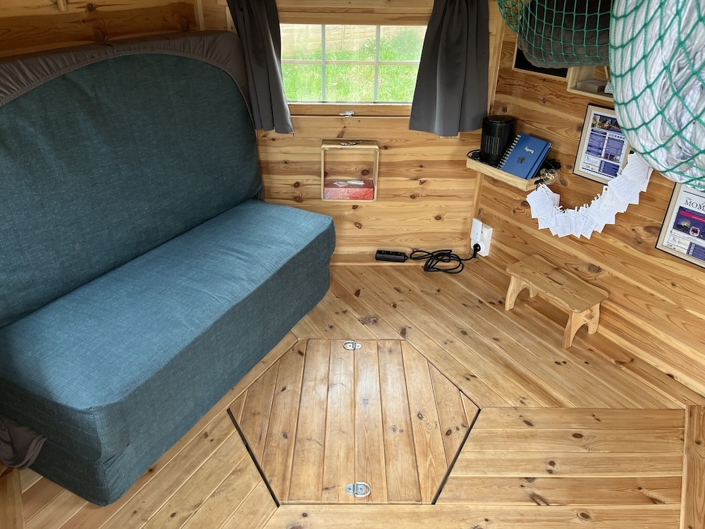 Traditional Cabin photo 1