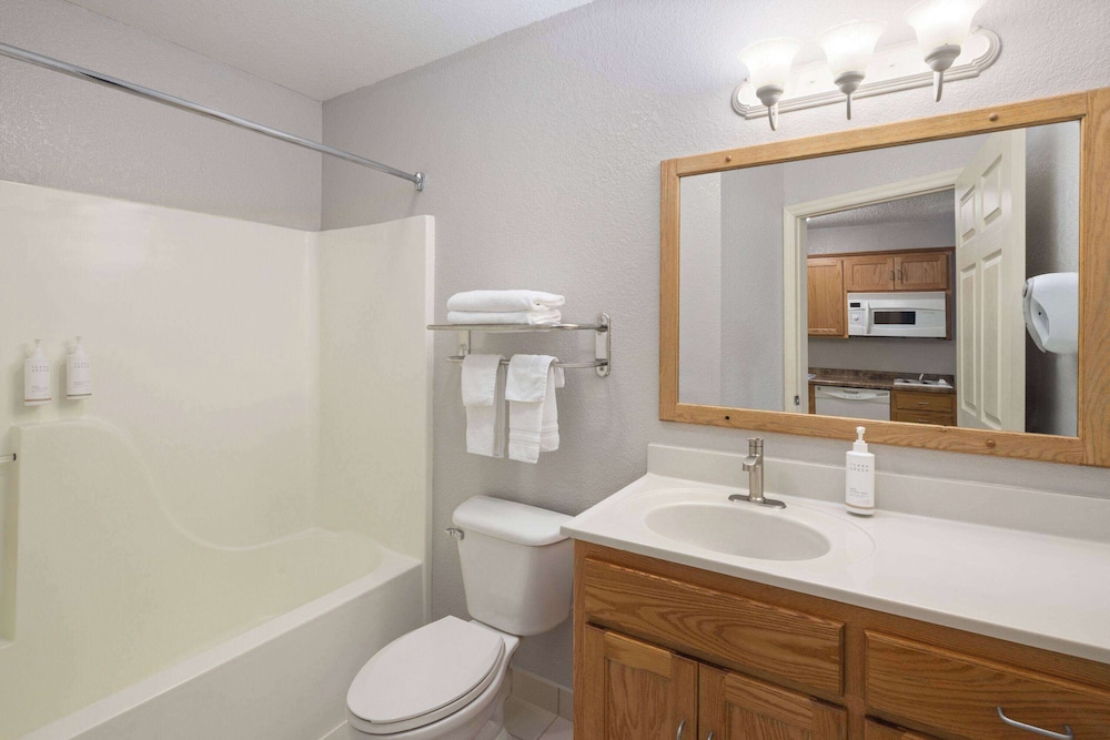 Room, 2 Double Beds, Accessible - Photo 6