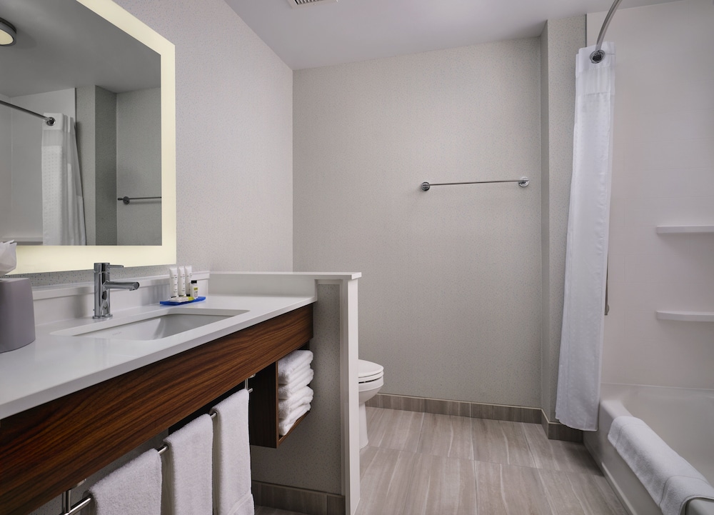 Standard Room, 2 Queen Beds, Accessible (Communications) - Photo 5