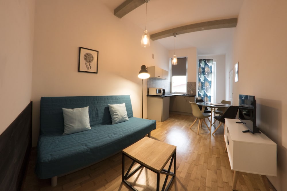 Basic Apartment