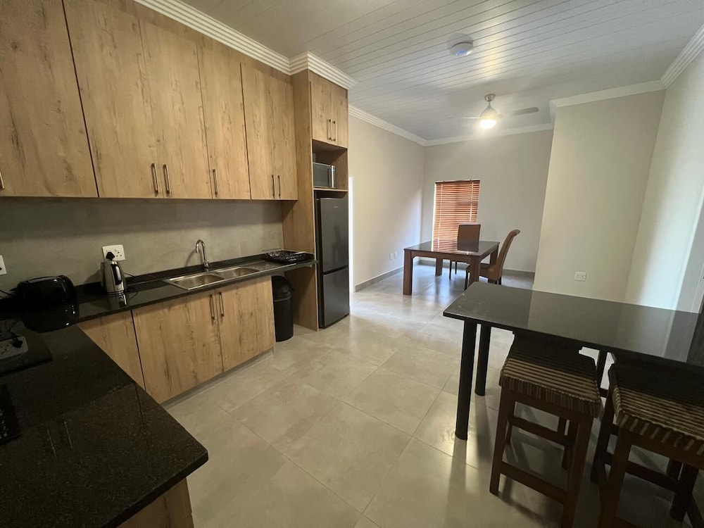 Luxury Apartment, 2 Bedrooms, Balcony photo 3
