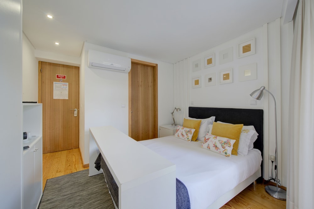 Standard Suite, Balcony photo 1